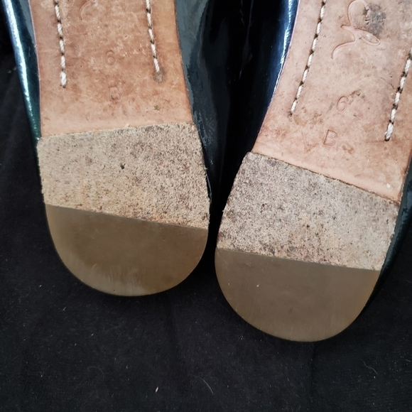 Coach Junie Black Patent Leather Flats Size 6 - Picture 9 of 10